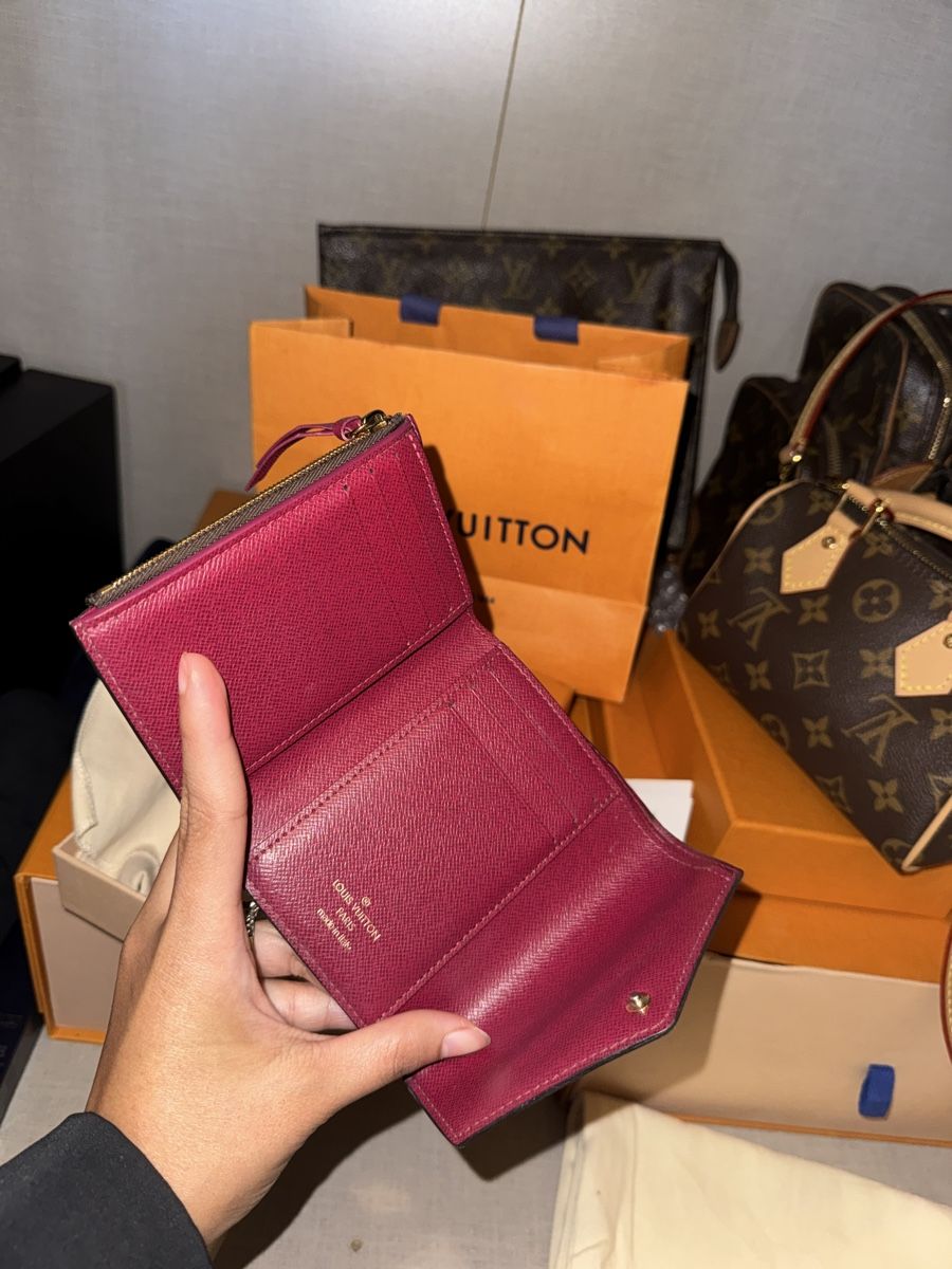 Louis Vuitton Portamonete: Louis Vuitton Victorine Geldbörse – Usato da Widnau venduto da Pukpan_99 3