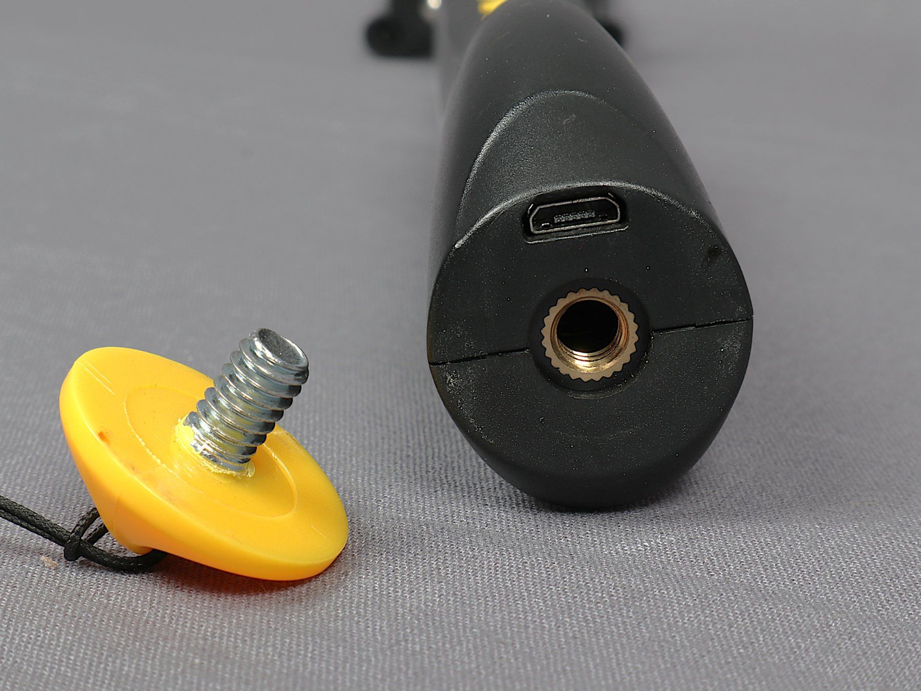Halterungen: REMAX Selfie Stick Black – Gebraucht aus Steinen von Restwert_Steinen 6
