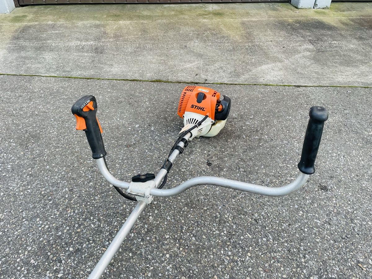Stihl Tutti gli attrezzi: Rasentrimmer Stihl FS 100 – Usato da Würenlos venduto da Shop_Shop 1