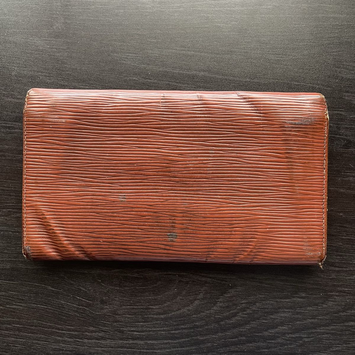 Louis Vuitton Portafogli: Vintage Louis Vuitton long wallet – Usato da Genève venduto da FoundTears 1