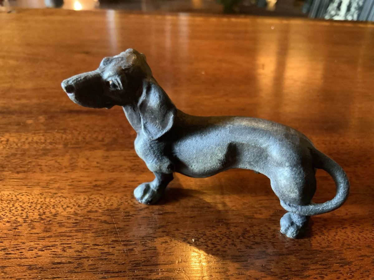 Figurines: Antike Biedermeier Brienzer Schnitzerei Dackel Dachshund – D'occasion à Dürnten par swissgart 2
