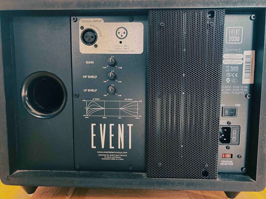 Lautsprecher: Aktiver Dreiwege-Nahfeldmonitor  - Event 20/30 bas  – Gebraucht aus Winterthur von Reglan 1