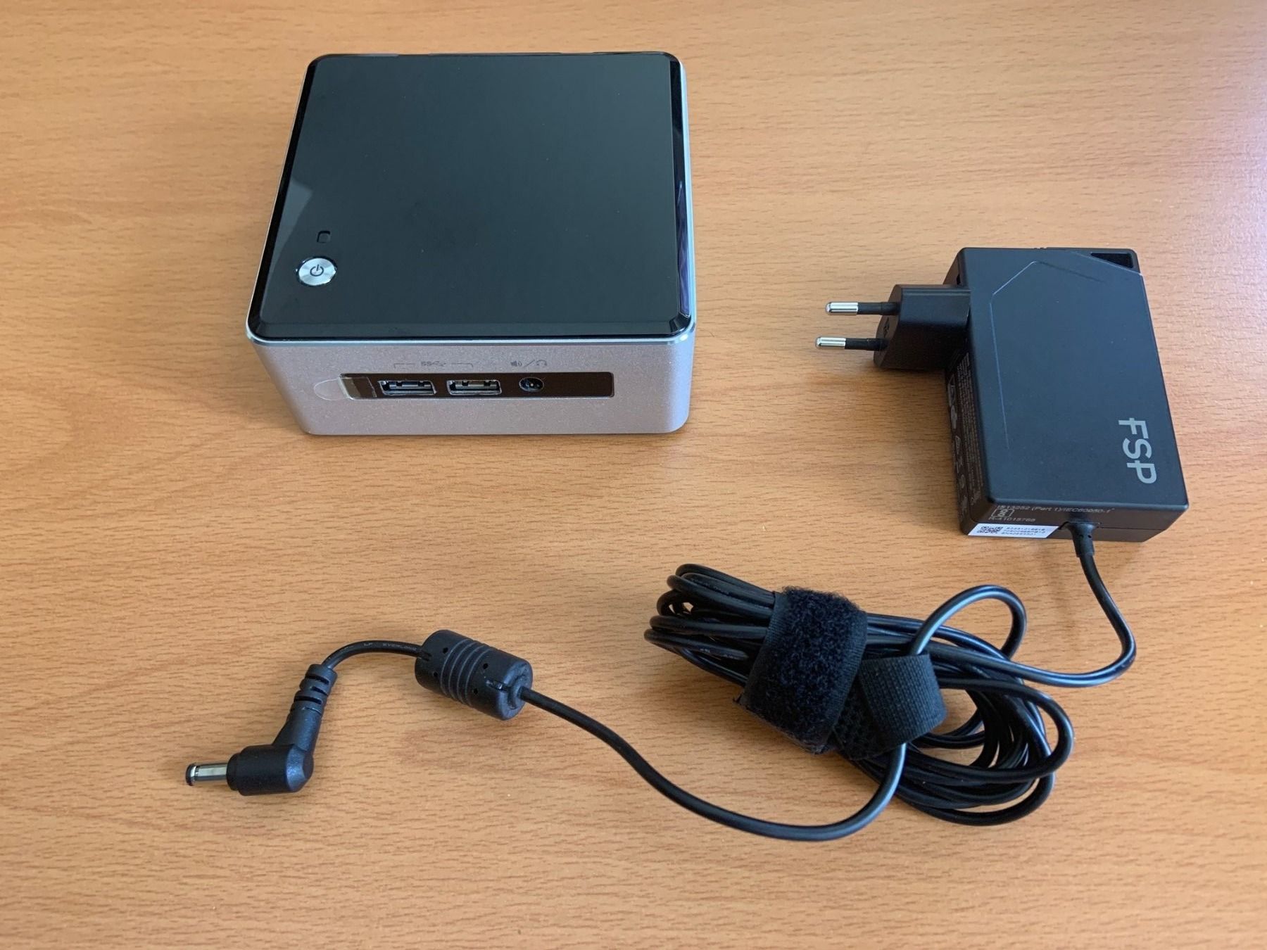 Windowsデスクトップ INTEL NUC5i3RYH core i3-5010U cpu2.10GHz Intel NUC NUC5i3RYH Mini PC | Intel Core i3-5010U | 16GB RAM