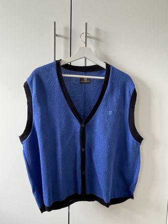 Hellblauer Pullunder, size XL