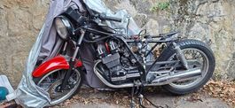 honda CBX 250 RS avec 2eme moto pour pieces