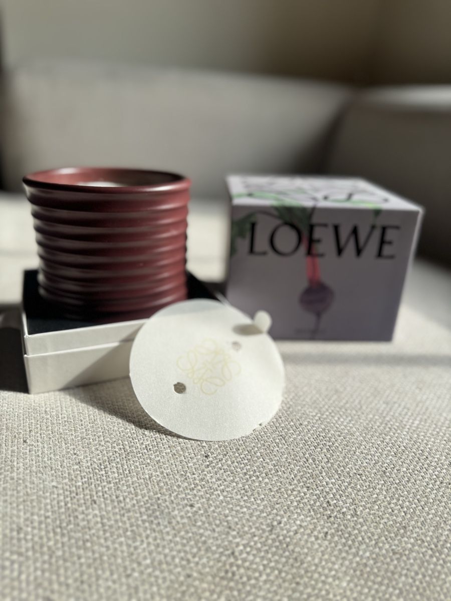 Loewe Kerzen: Medium LOEWE Beetroot Kerze – Gebraucht aus Zürich von MHW23 1