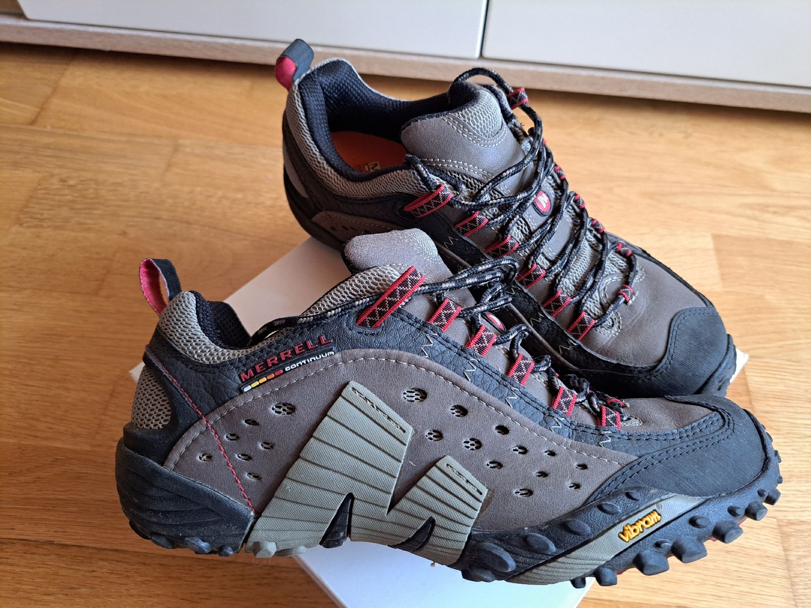 Merrell Scarpe da uomo: Merrell Sportschuhe Größe 42 – Usato da Morens FR venduto da Kiscica 1