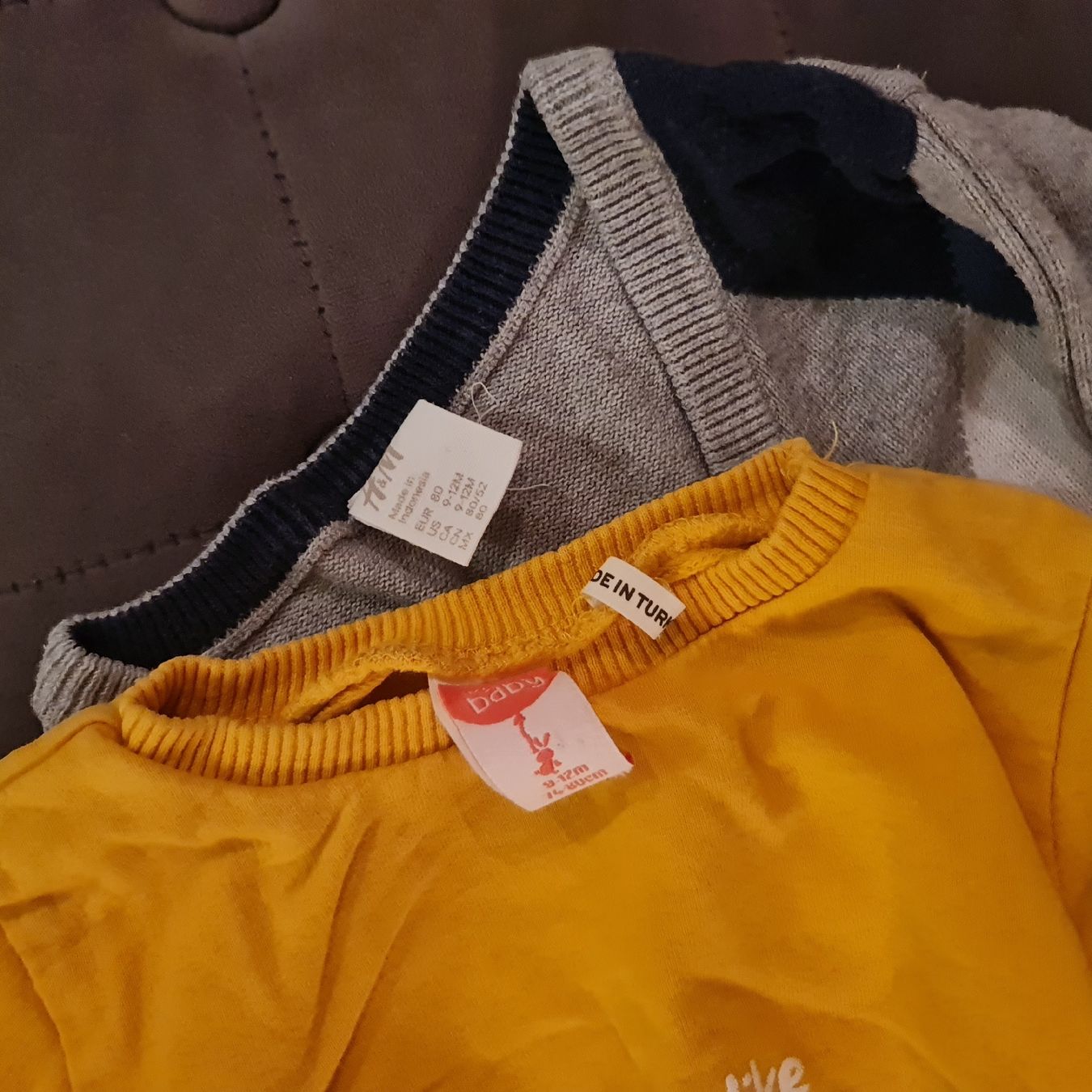Lotti & Set di vestiti: Set Pullover und Strickjacke Grösse 74 - 80 gebraucht – Usato da Noflen BE venduto da vco_hnn7 2