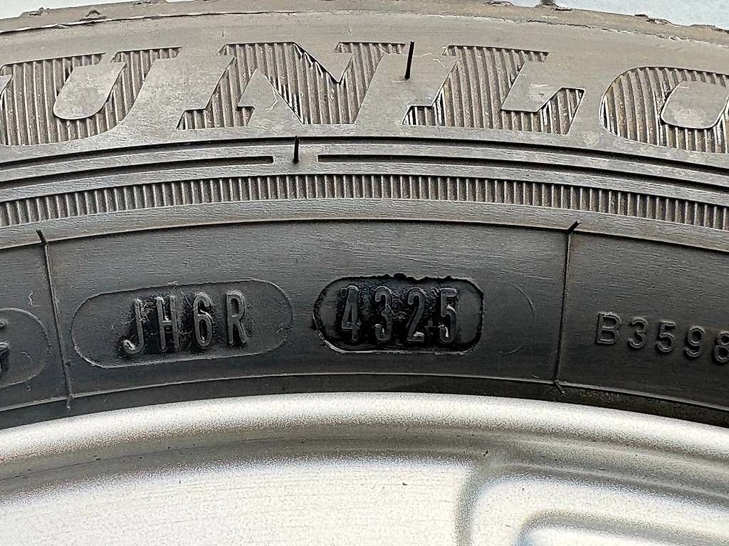 Pneumatici & Ruote complete: Original Volvo Alu Kompletträder 16" – Usato da Ueken venduto da Tintin74 3
