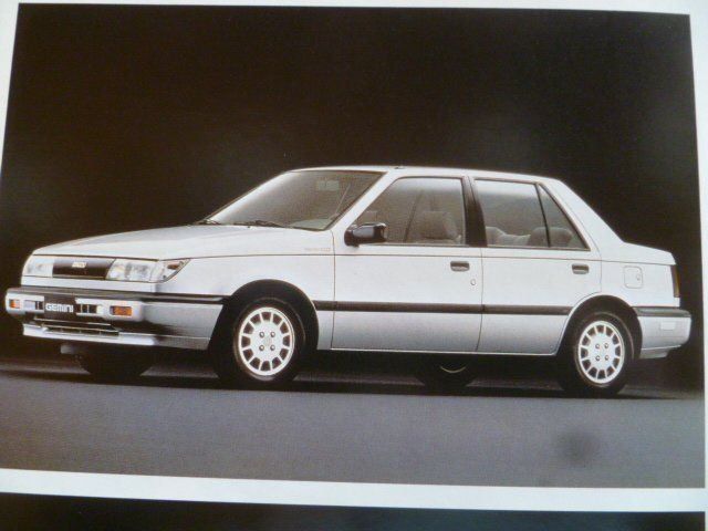 Documenti: ISUZU Pressemappe 1988 – Usato da Oftringen venduto da Studich 7