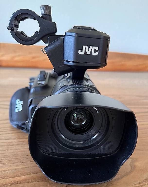 Videocamere: JVC GY-HM200E Digital Camcorder – Usato da Starrkirch-Wil venduto da Bohne210 3