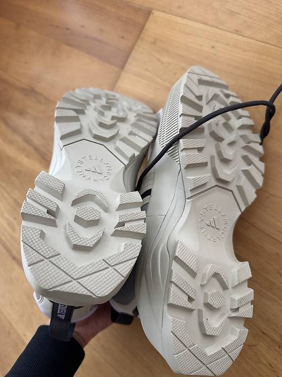 Scarpe da donna: Adidas Stella McCartney Schuhe 41 1/3 – Usato da Ebikon venduto da albi.1112 2