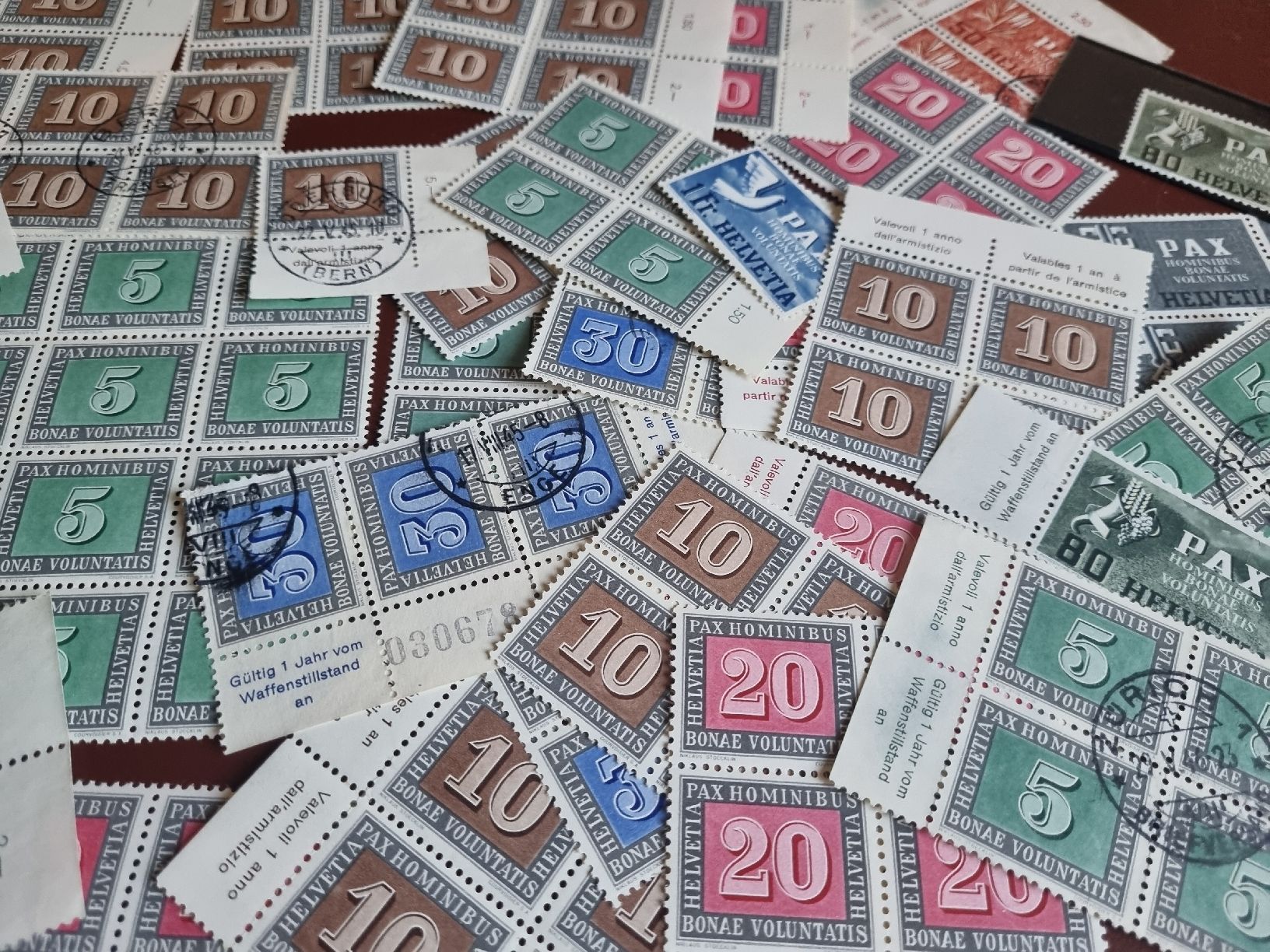 Tous les timbres: PAX - SAMMLUNG - DIVERSE WERTE – D'occasion à Heimenschwand par rog_p7h9 3