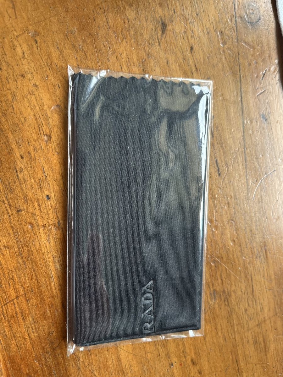 Prada Occhiali & Lenti: Prada Sonnenbrille NEU – Nuovo (secondo la descrizione) da Wil SG venduto da aiy_fnm9 8