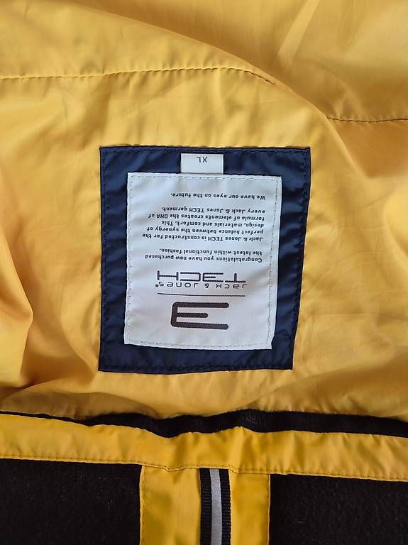 Giacche: Winter Jacke – Usato da Ostermundigen venduto da Mchristen0 3