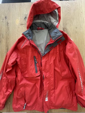 Regenjacke rot mit Kapuze, neuwertiger Zustand