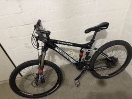 Canyon MTB Full Suspension. Affare d'estate! Come nuova