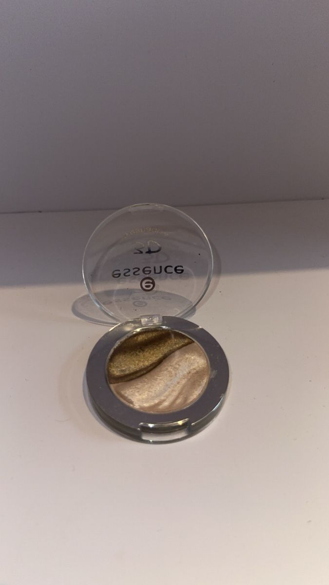 Make-up: Essence Duo-Eyeshadow Gold/Beige – Nuovo (secondo la descrizione) da Oftringen venduto da tola19 1