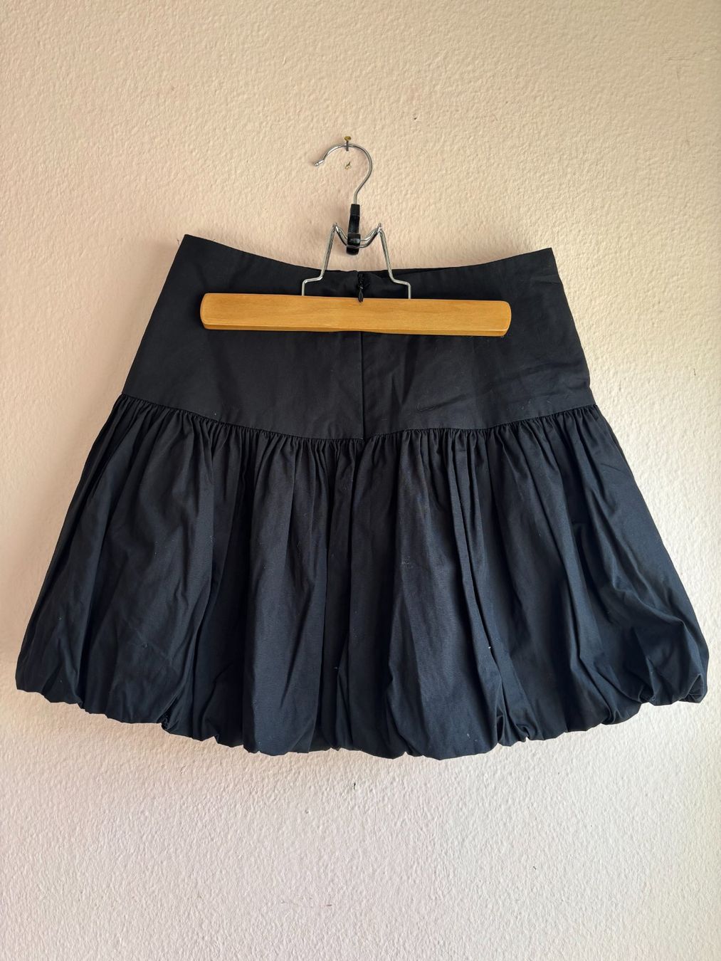 H&M Gonne: H&M Minirock Rüschen – Usato da Basel venduto da ani_bf2c