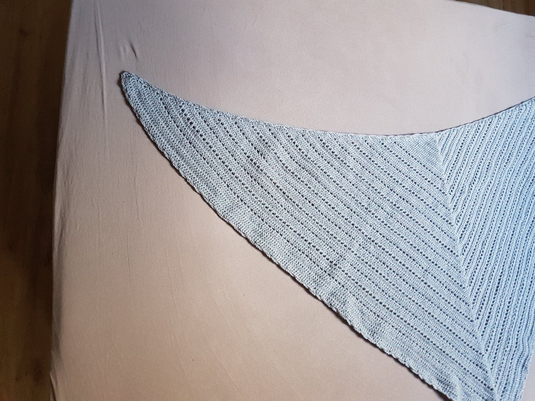 Foulard & Sciarpe: Dreiecktuch, gehäkelt, grau – Nuovo (secondo la descrizione) da Ursenbach venduto da gruenblau 4