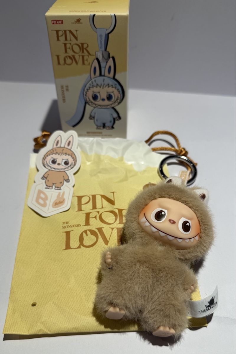 Porte-clés: Labubu Pin for love - B – D'occasion à Gümligen par JCJewell 9
