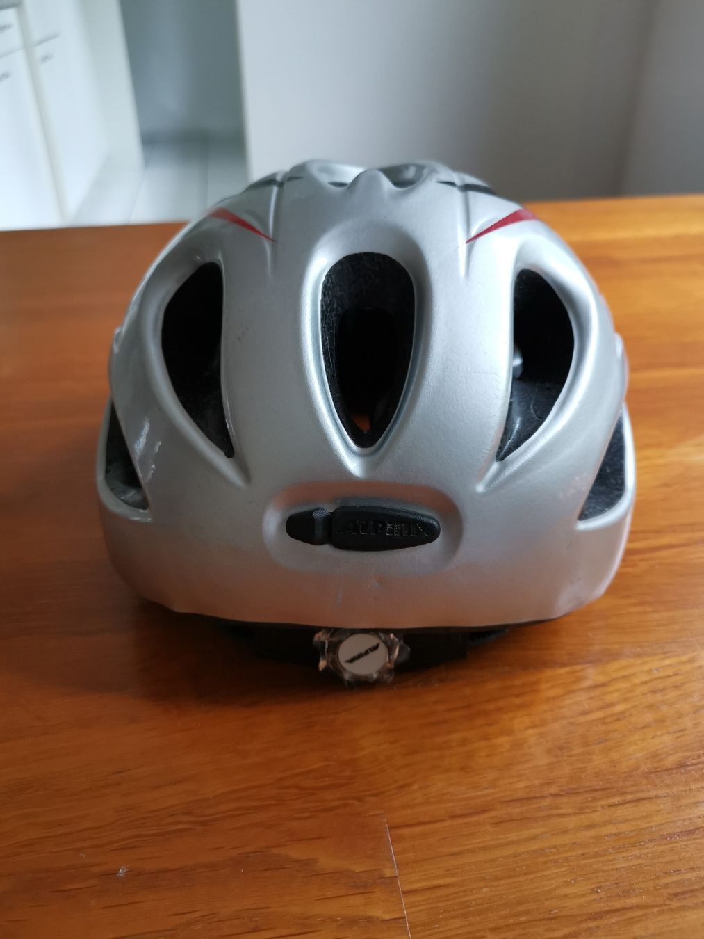 Alpina Helme: Velohelm – Gebraucht aus Killwangen von hua_c2df 3