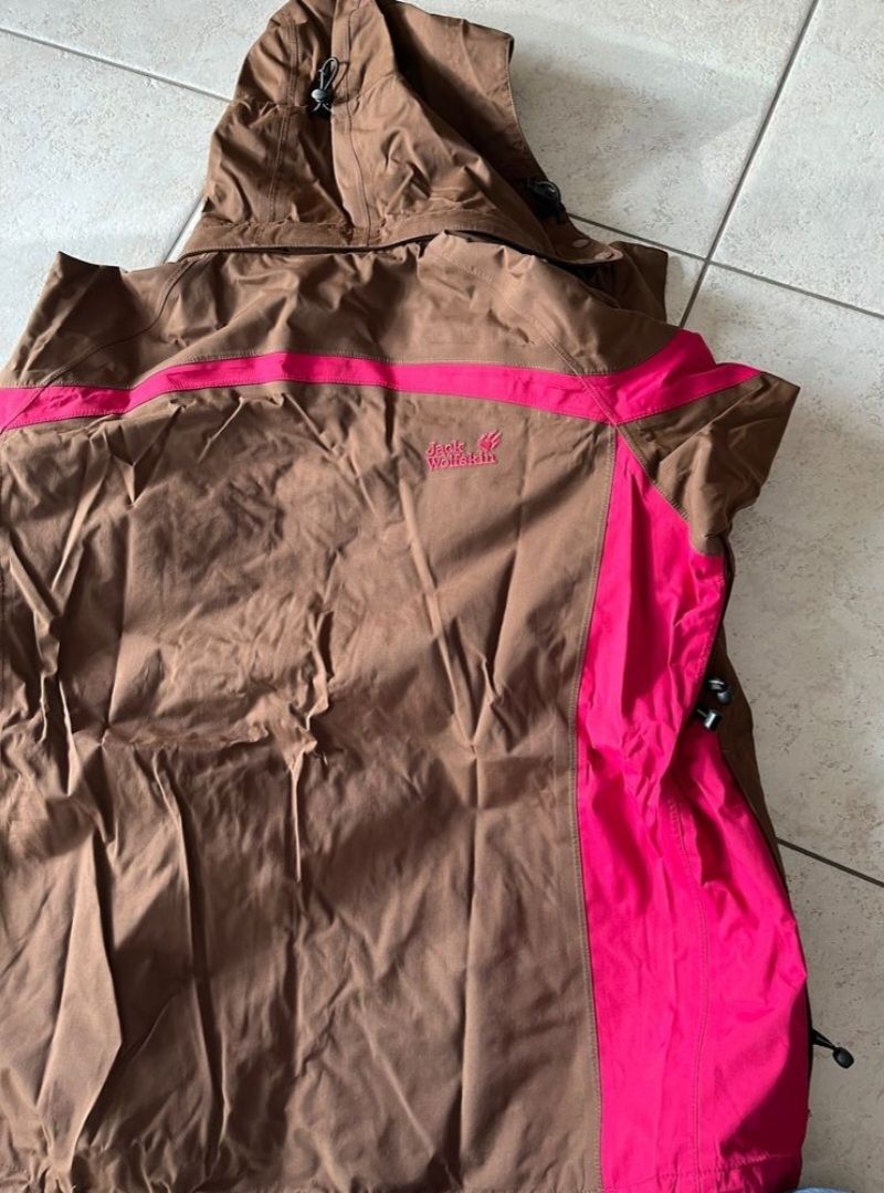 Jack Wolfskin Jacken: Jack Wolfskin Jacke Damen L – Gebraucht aus Bergdietikon von Staphylococcus 1
