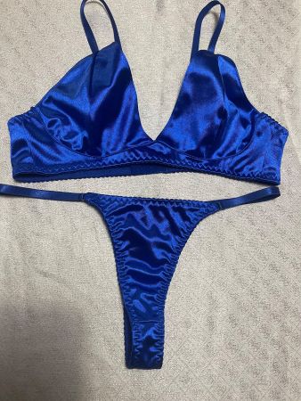 Set di biancheria intima di raso M/L- nuovo