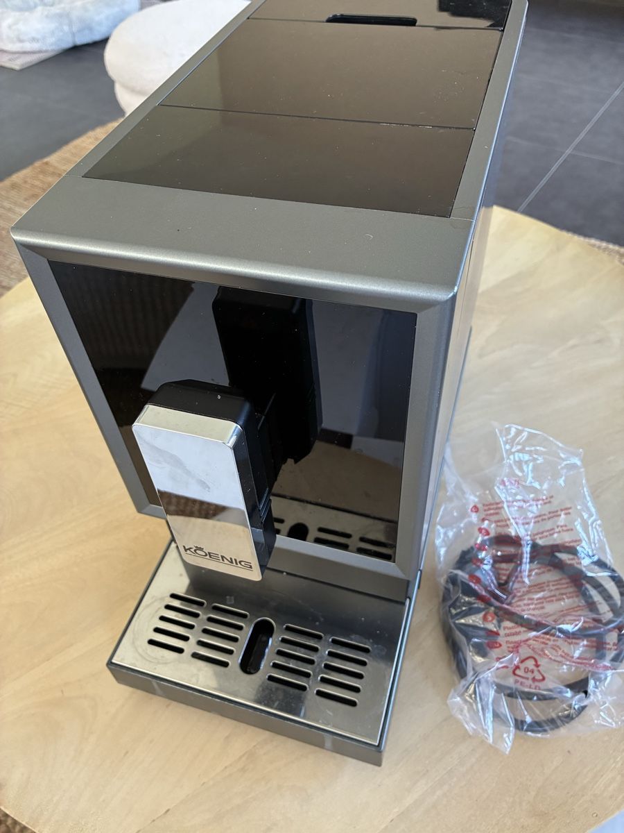 König Macchine per caffè & Macchine per espresso: Koenig Machine à café automatique – Difettoso da Bulle venduto da Dom99