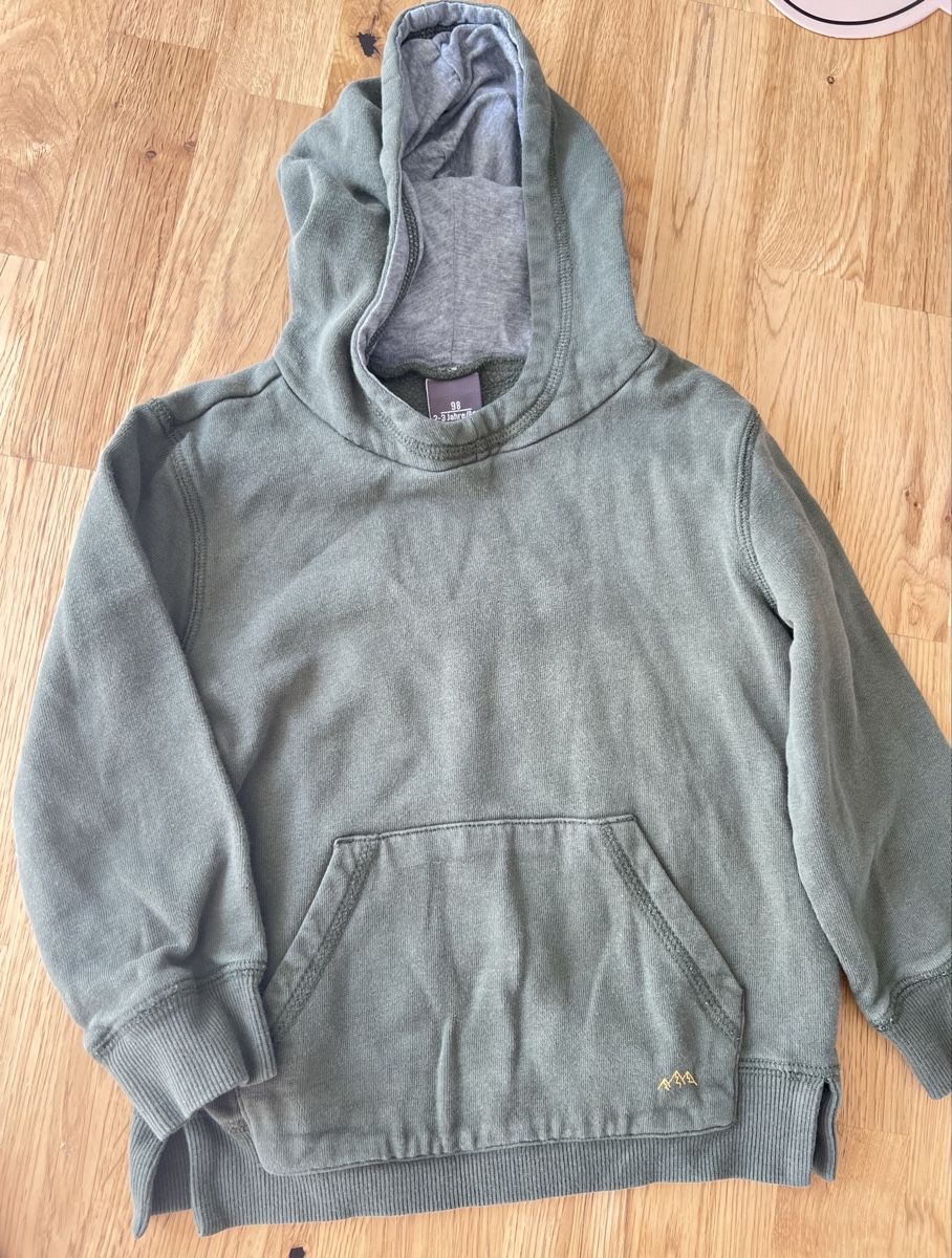 Lotti & Set di vestiti: Kleiderpaket Jünge 92/98 – Usato da Zollikerberg venduto da Huglina 1