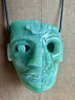 Anhänger Maske aus Jade, handgeschnitzt✨Unikat!