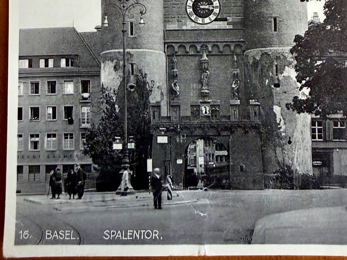 Cartoline postali: Basel - Spalentor  -Animée  -1932 – Usato da Lutry venduto da Ediego 1