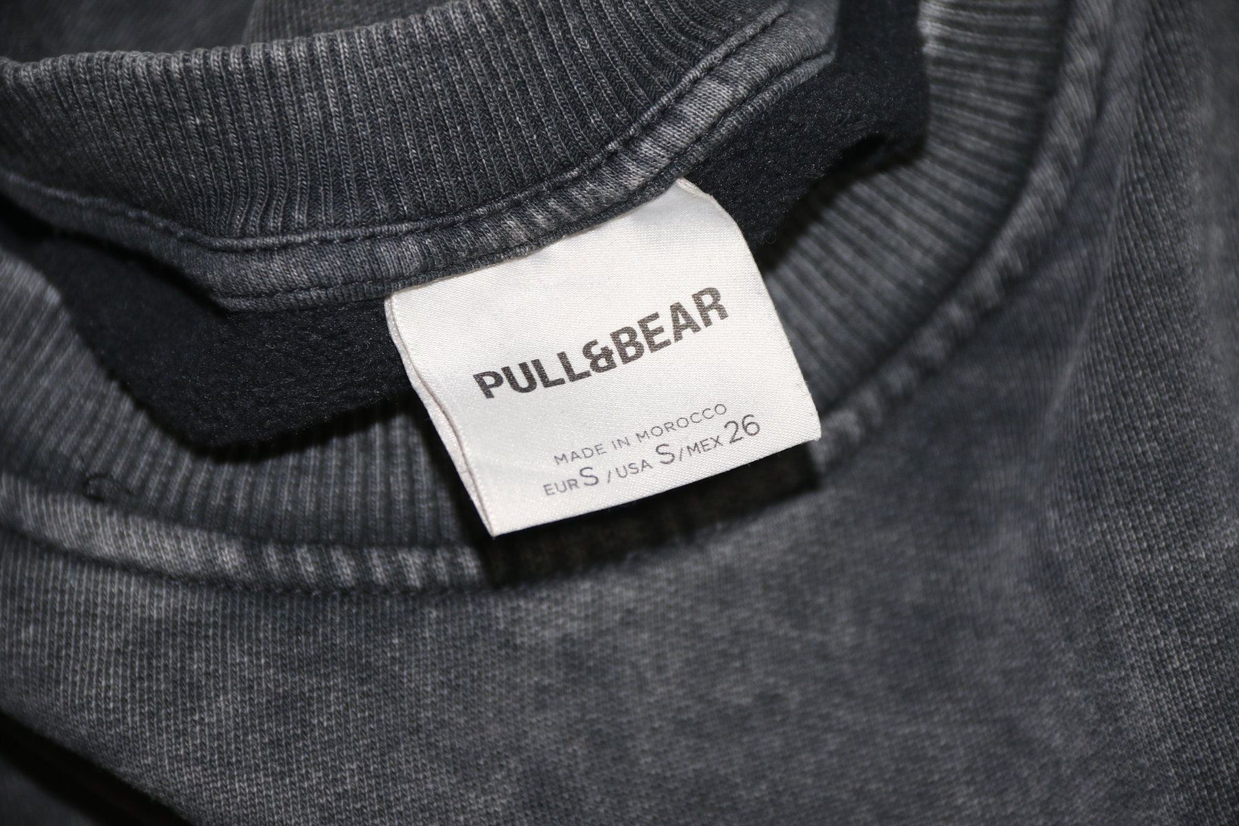 Pull&Bear Maglioni & Felpe: Sehr lässiges Sweatshirt von PULL& BEAR eher Gr.M NEU – Nuovo (secondo la descrizione) da Oberwil-Lieli venduto da Svetlana28 3