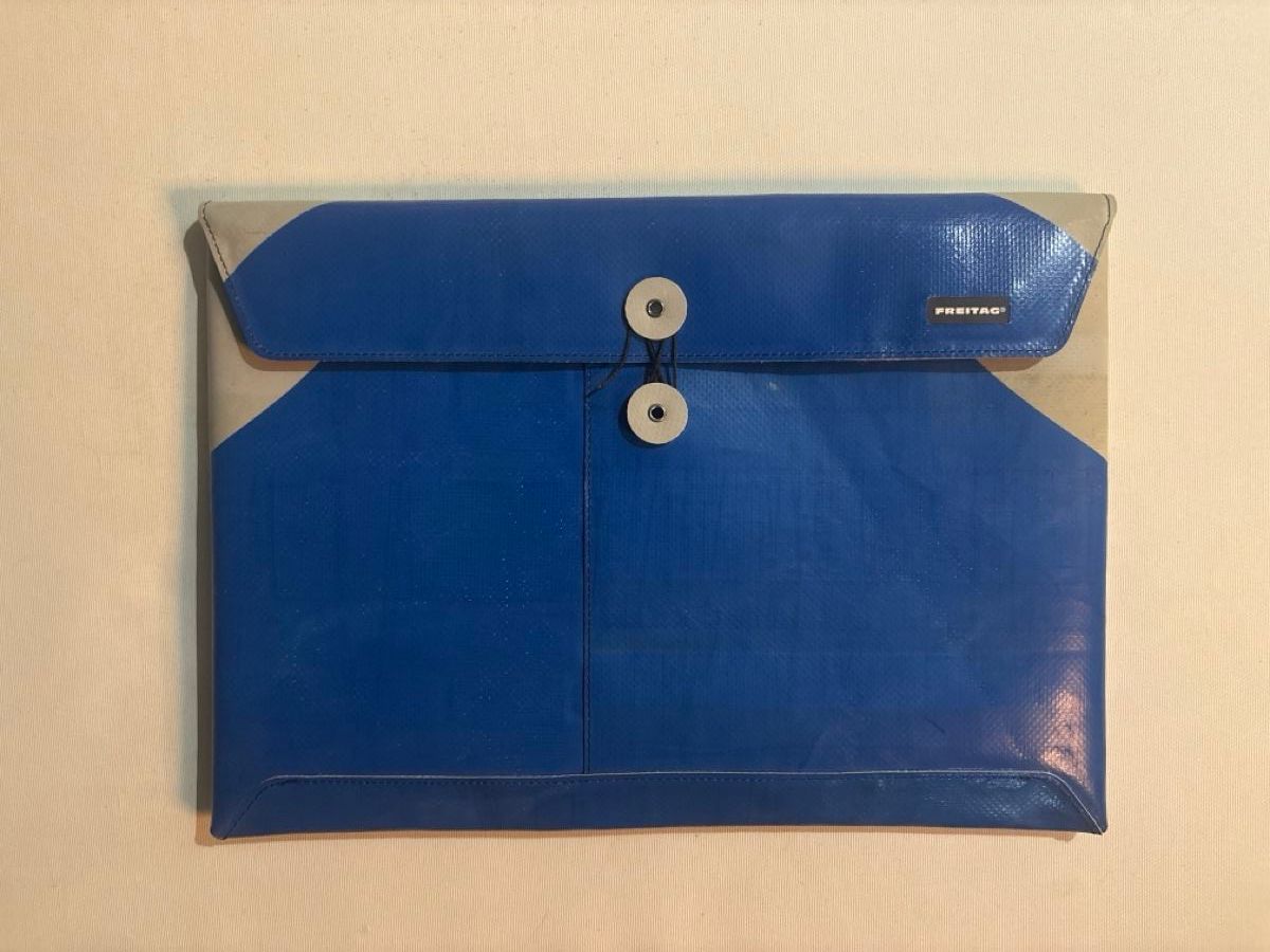 Freitag Coques & Sacs: Freitag Laptophülle – Neuf (Voir description) à Jona par mat_2djz