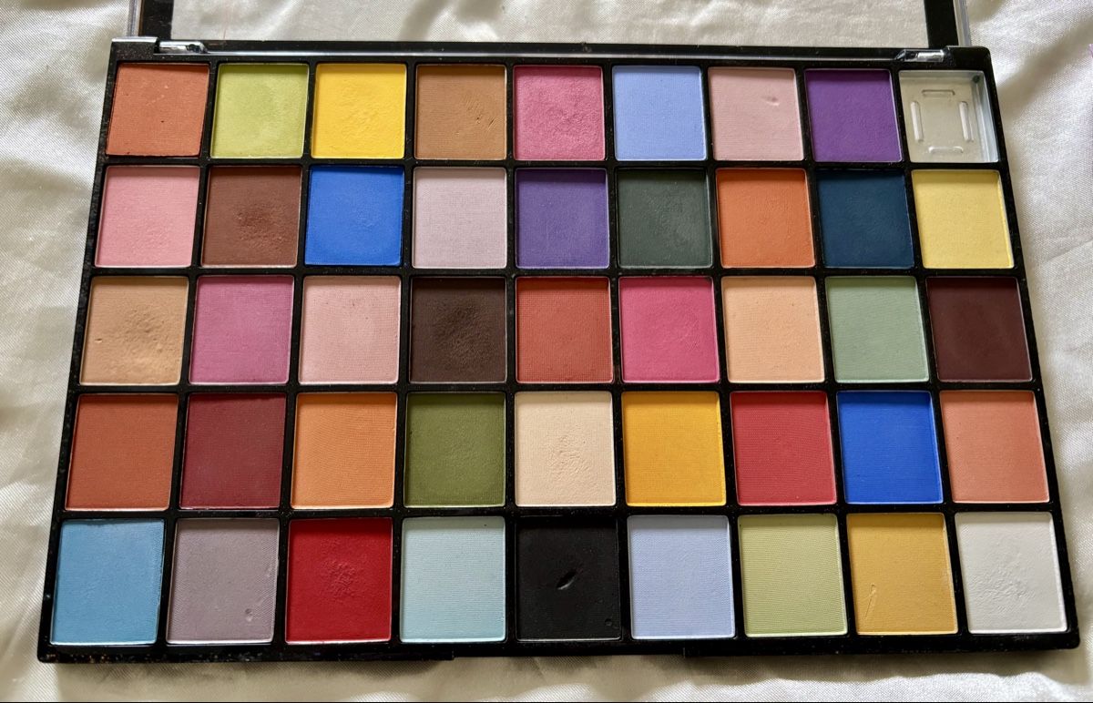 Make-up: Lot maquillage  – Usato da Moutier venduto da chicboutique 1