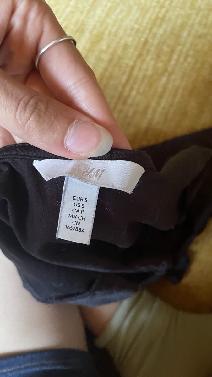 Blusen, T-Shirts & Tops: Tops assorted brands size S/M used condition – Gebraucht aus La Ferrière von Marbles 7