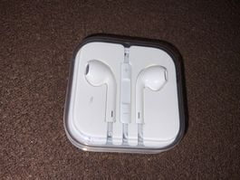 Apple EarPods mit Kabel (fabrikneu)
