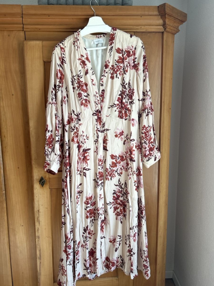 Robes: Langarm Kleid L – D'occasion à Adlikon b. Regensdorf par Huegeler