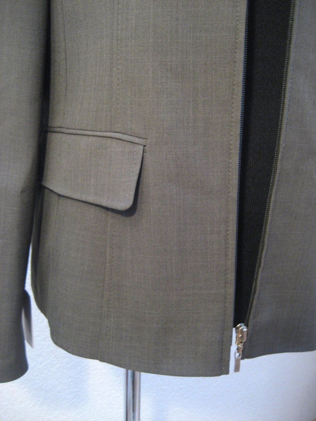 Giacche: Veste taille 38 neuve – Nuovo e nell'imballaggio originale da Delémont venduto da marryb 1