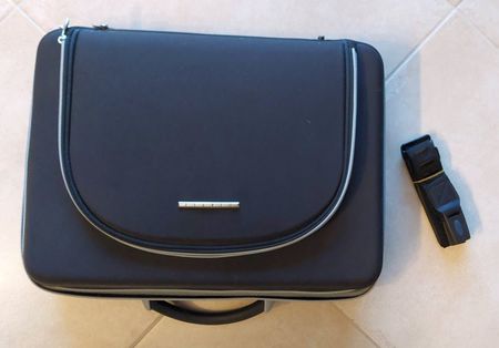 Sacoche pour ordinateur portable.