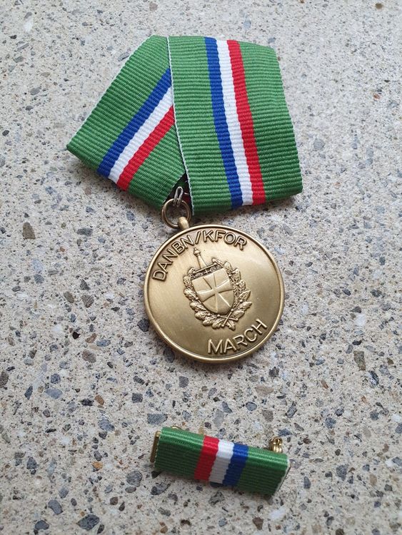 Swisscoy / Dancon Marsch Medaille inkl Ribbon (Neu und originalverpackt ...
