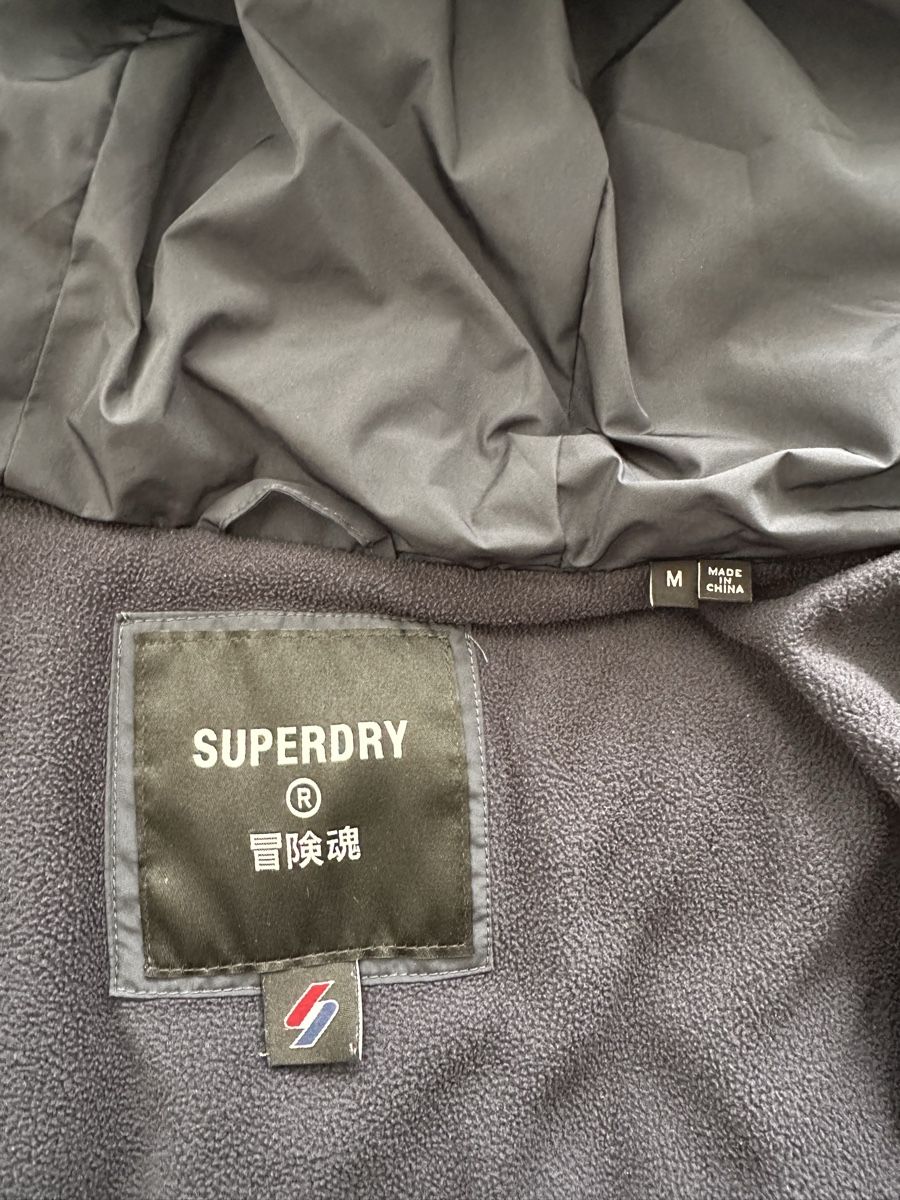 Superdry Vestes: Daunenjacke - Superdry – D'occasion à Fällanden par kmu_np9w 4