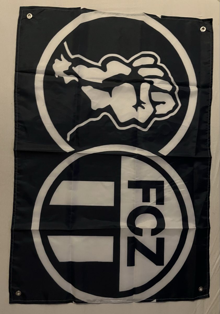 Bandiere: Fc Zürich Fahne – Usato da Fribourg venduto da pen_995b