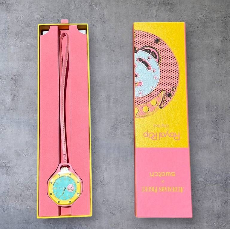 Orologi: Swatch X AP pop rose  – Usato da Suen (St-Martin) venduto da kim_5vjt