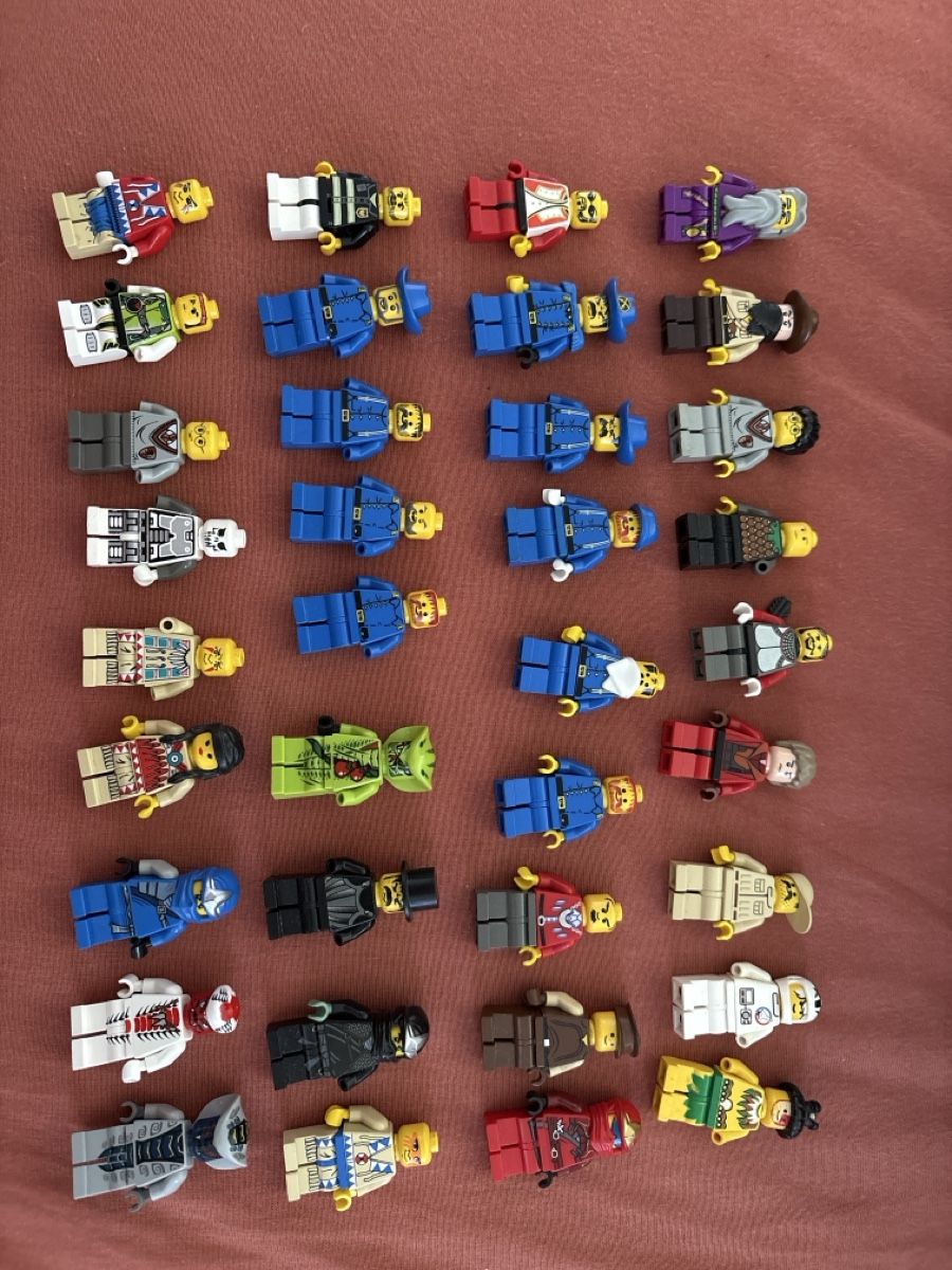 Lego Kit di costruzioni: Gemischte Sammlung aus Minifiguren – Usato da Krattigen venduto da Laur2019