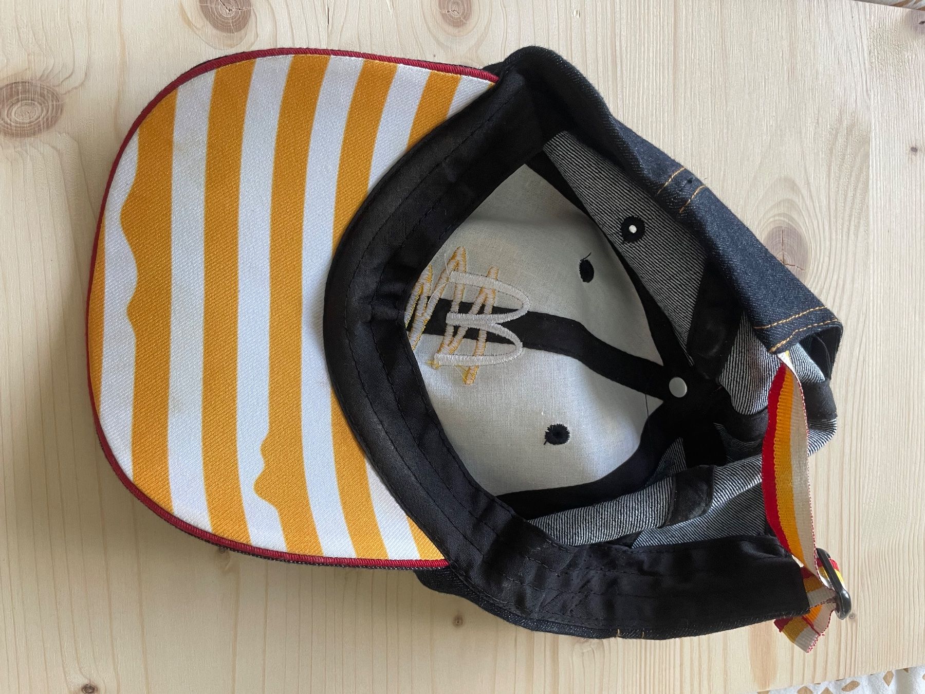 Altro in  Abbigliamento & Accessori: Kappe Mac Donalds – Usato da Uznach venduto da nat_z9bb 1