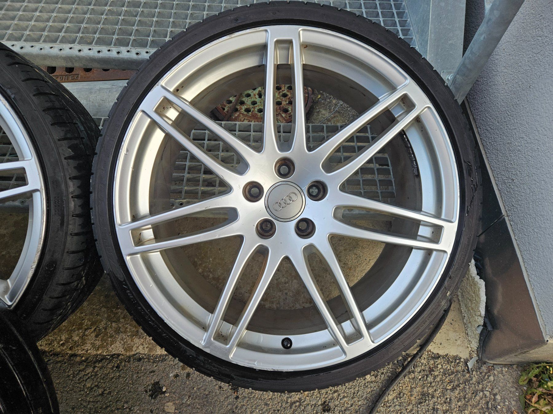 Audi Jantes: Audi A4 Felgen 20Zoll – D'occasion à Steinen par Tmec 2