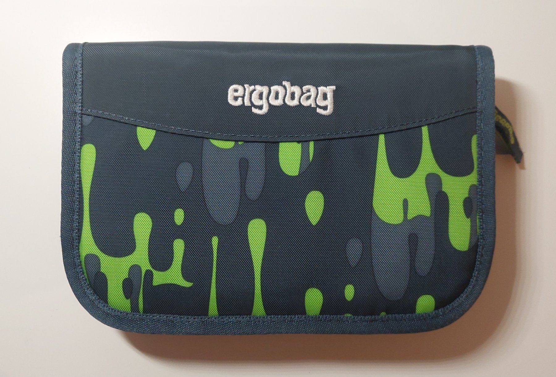 Ergobag Kindertaschen: Ergobag pack Schulsack mit Zubehör – Gebraucht aus Liesberg Dorf von FamilieBond007 8