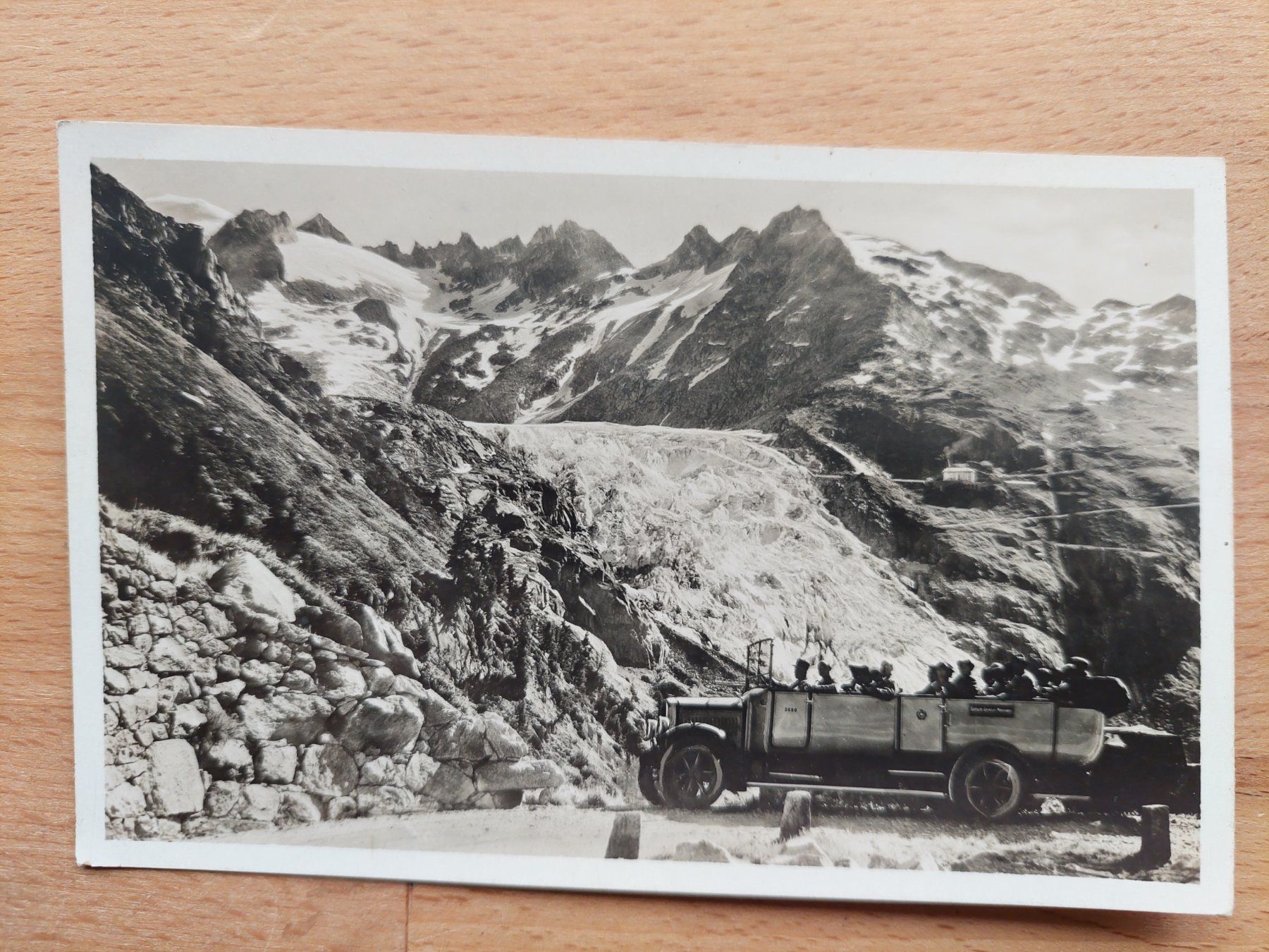 Cartes postales: AK Grimselstrasse mit Postauto – D'occasion à Obfelden par Foto_Bild_Kunst_Buch