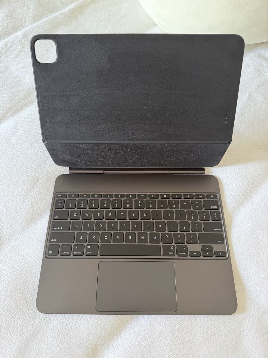 Apple Tastiere: Magic Keyboard iPad 13 Zoll neuste Generation Eng – Usato da Zug venduto da thecedi